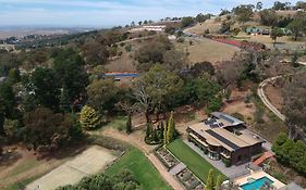 The Cutting Estate Mount Panorama